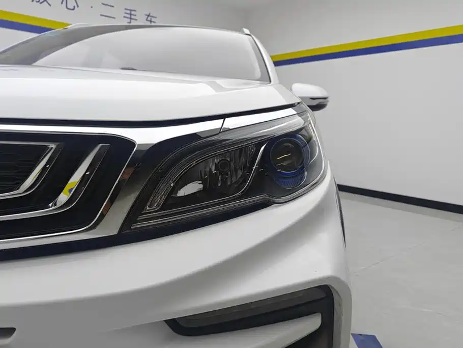 Geely Vision X3 — фото 5