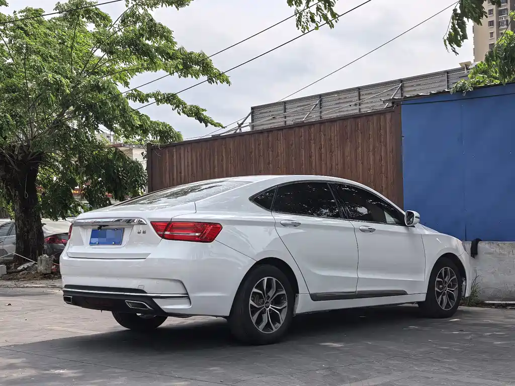 Geely Borui — фото 9