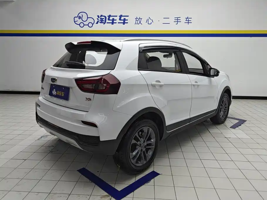 Geely Vision X3 — фото 3