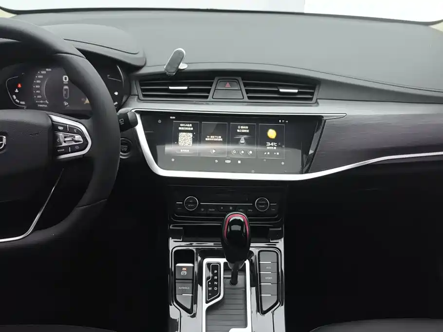 Geely Emgrand GS — фото 13
