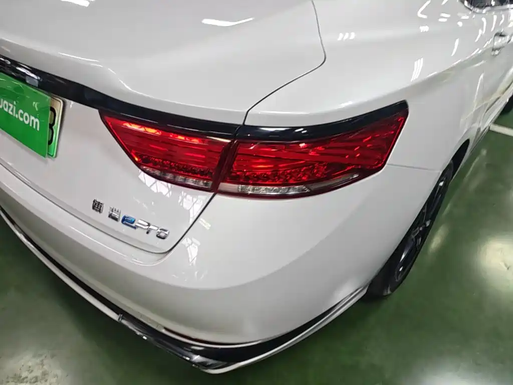 Geely Borui Hybrid — фото 8