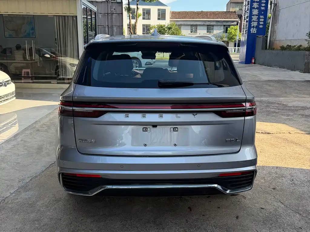 Geely Xingyue L — фото 10