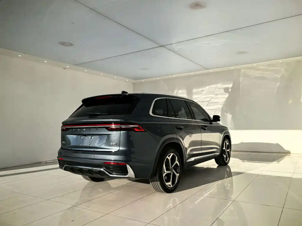 Geely Xingyue L — фото 10
