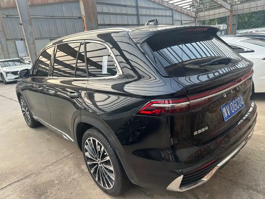 Geely Xingyue L — фото 10