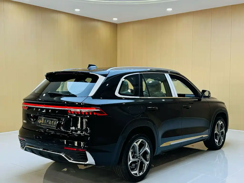Geely Xingyue L — фото 14