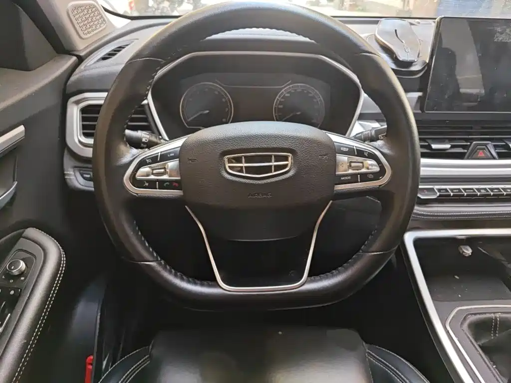 Geely Vision X6 — фото 3