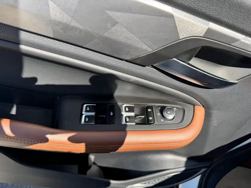 Geely Vision X6 — фото 8