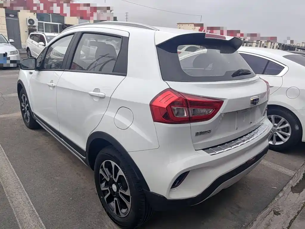 Geely Vision X3 — фото 23