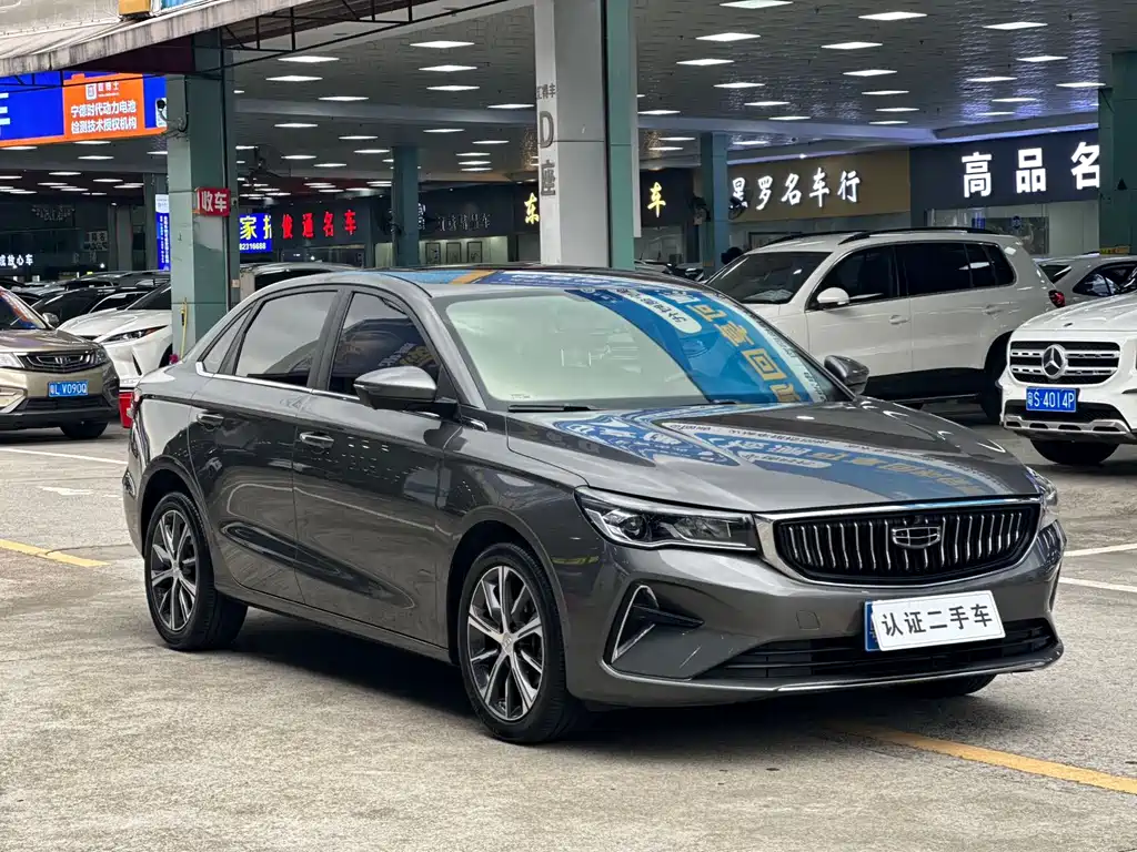 Geely Emgrand — фото 3
