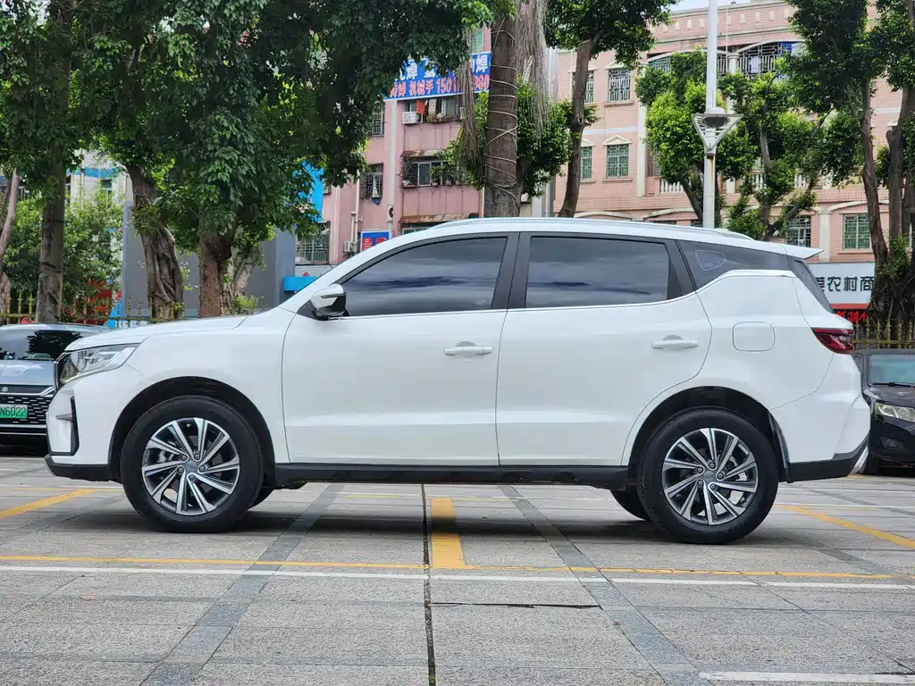 Geely Vision X6 — фото 4