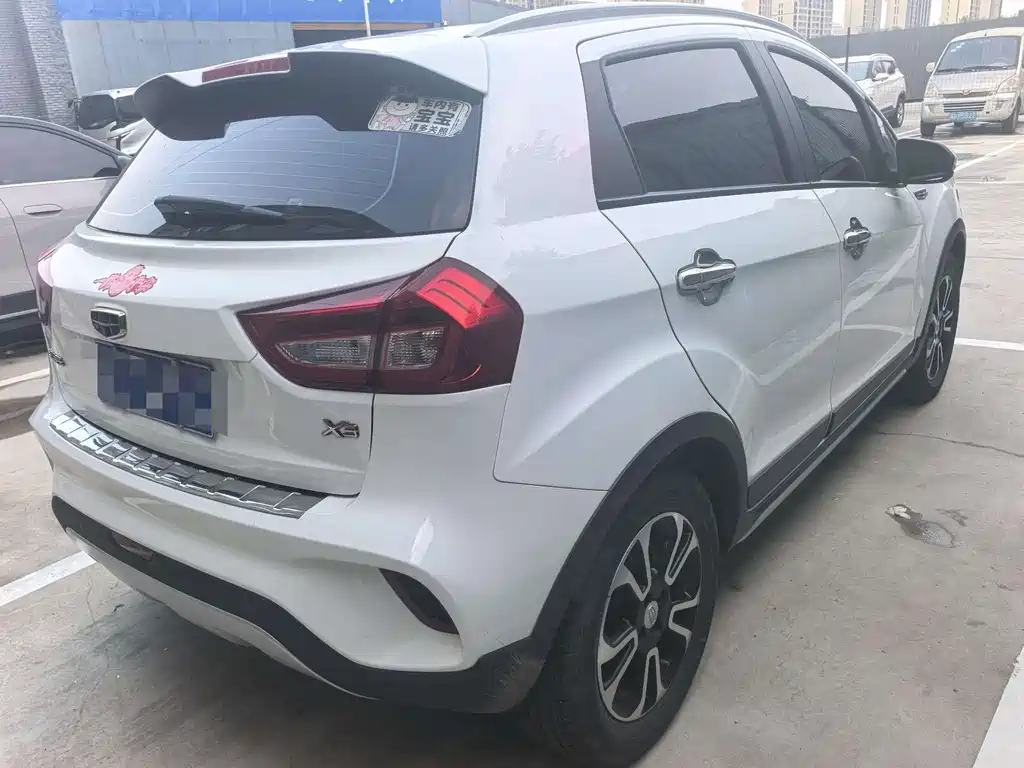 Geely Vision X3 — фото 3