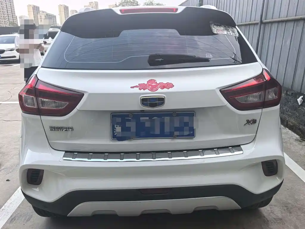 Geely Vision X3 — фото 4