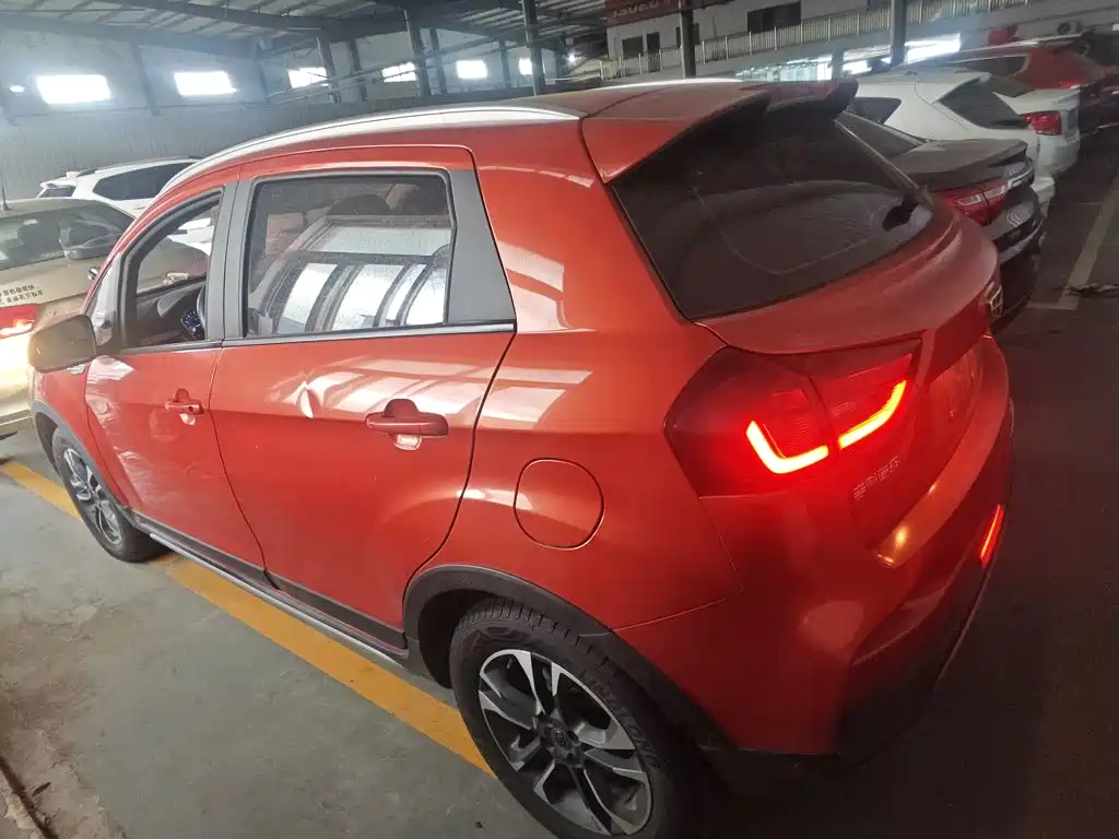 Geely Vision X3 — фото 5