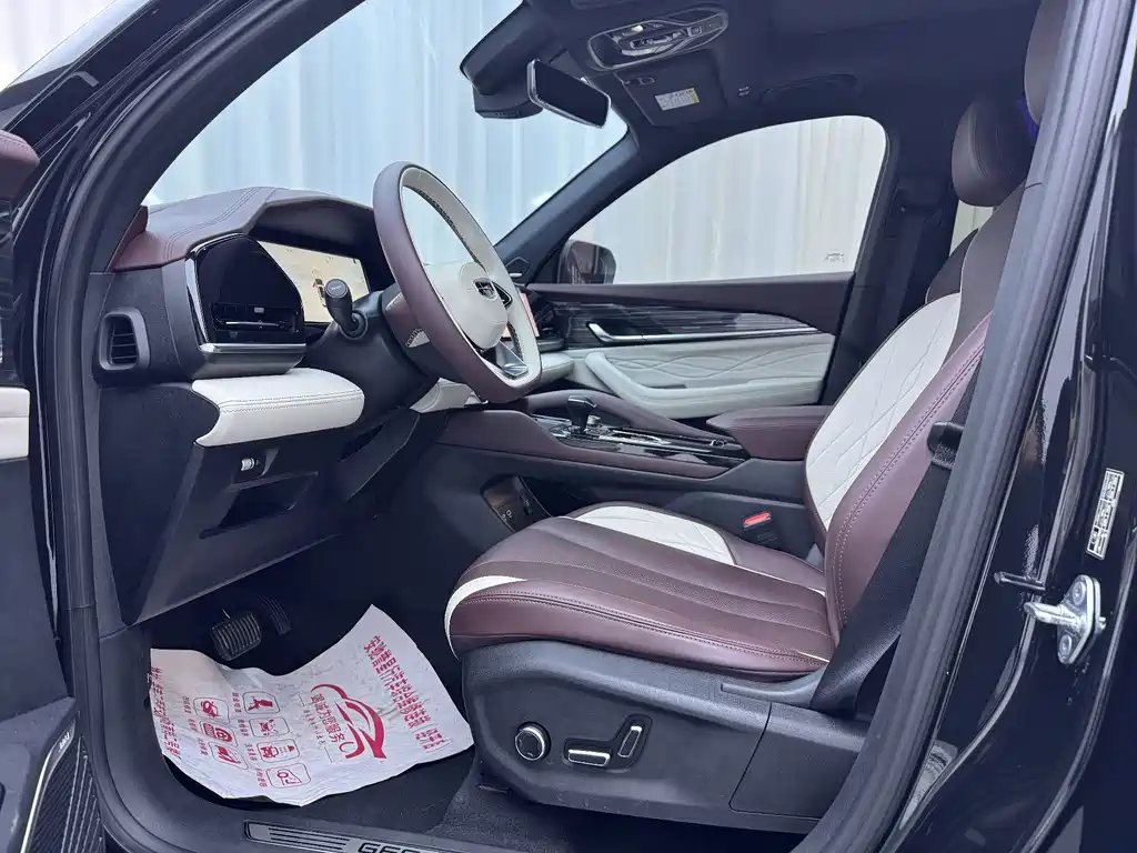 Geely Xingyue L — фото 10