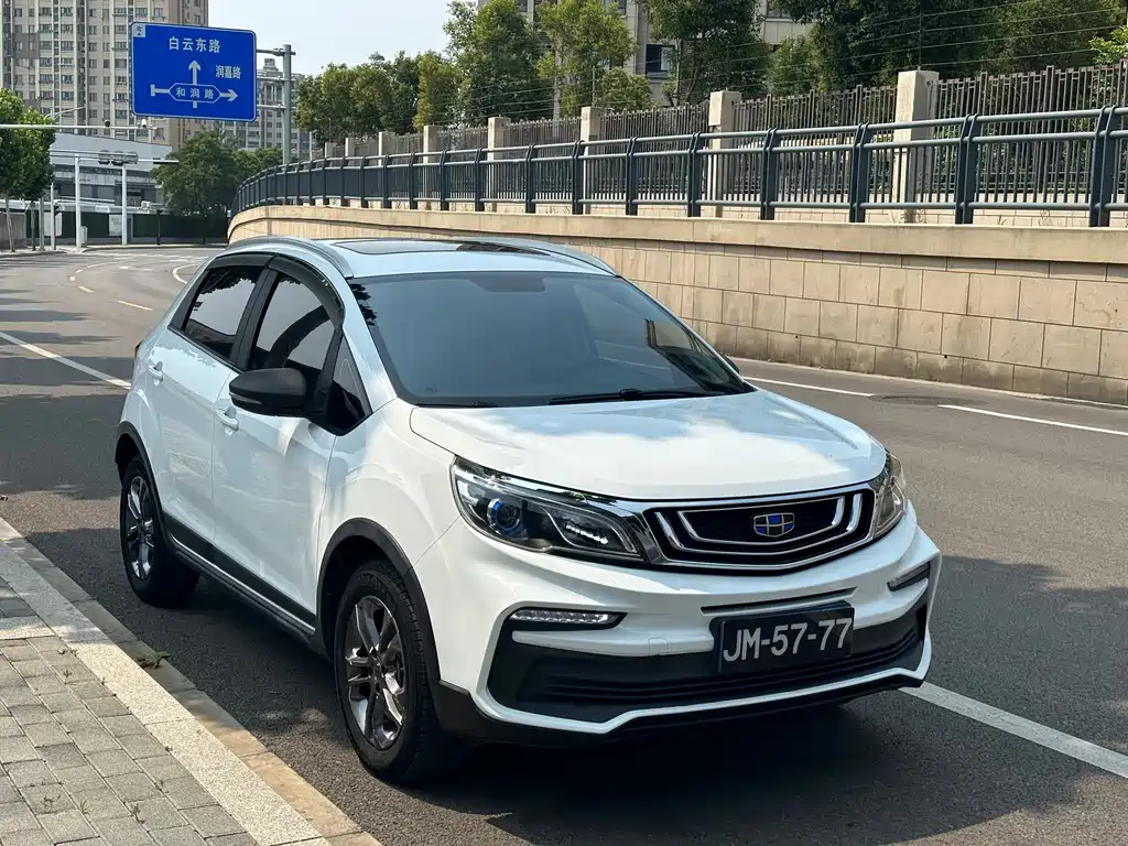 Geely Vision X3 — фото 3