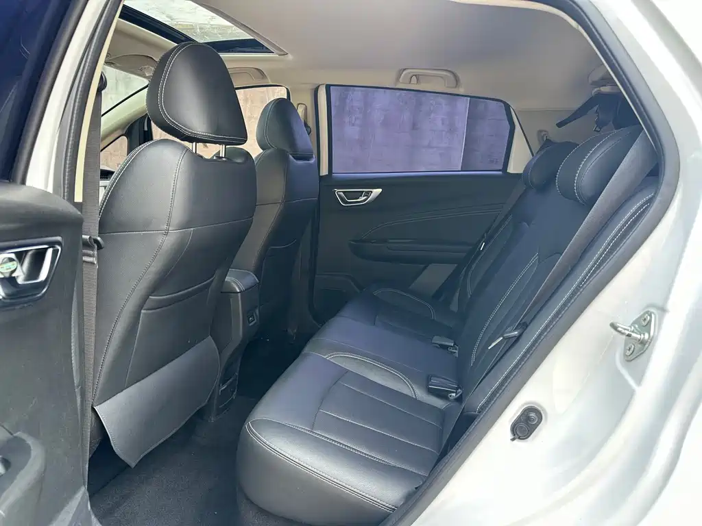 Geely Vision X3 — фото 6