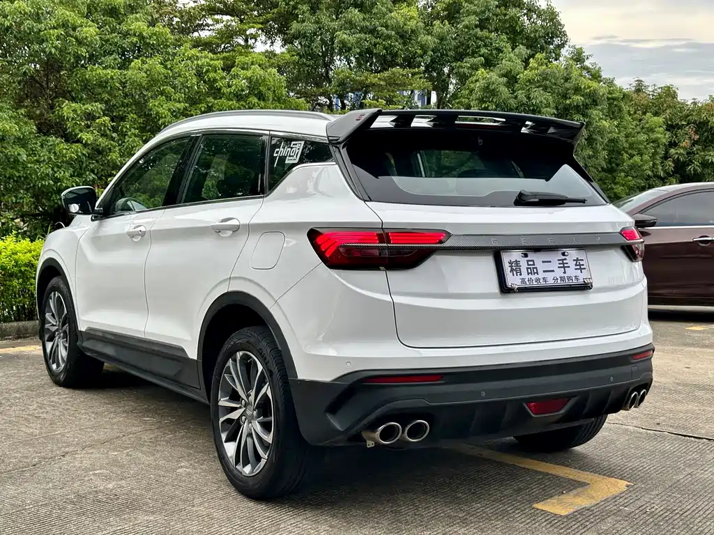 Geely Binyue — фото 17