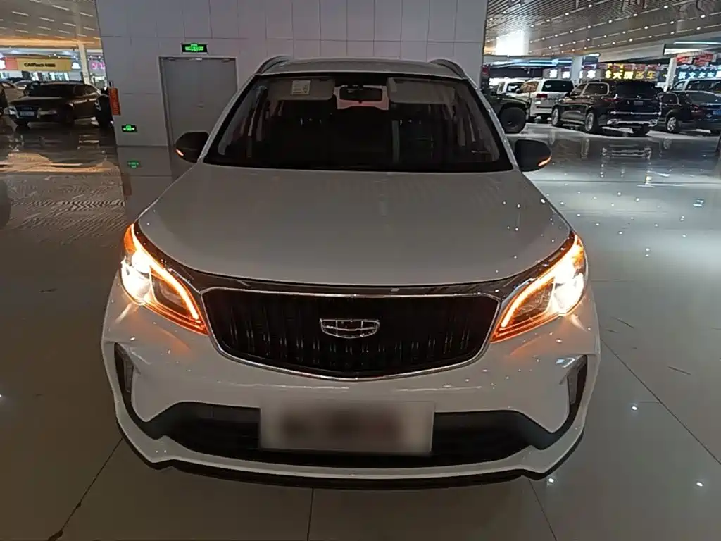 Geely Vision X3 — фото 3