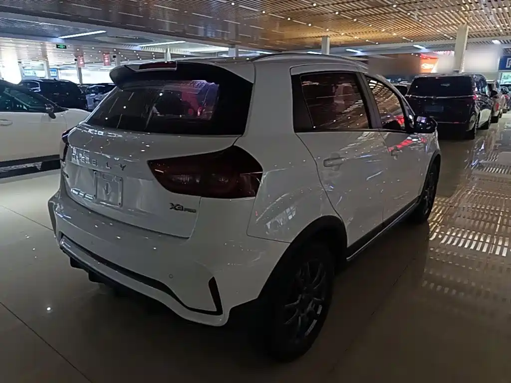 Geely Vision X3 — фото 7