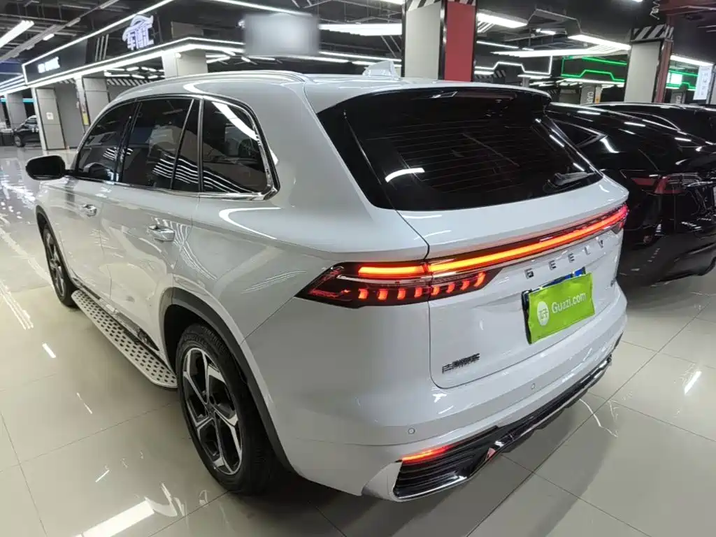 Geely Xingyue L — фото 5