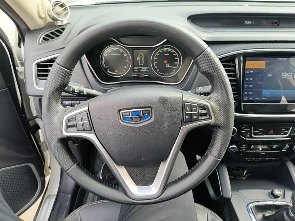 Geely Vision X6 — фото 11