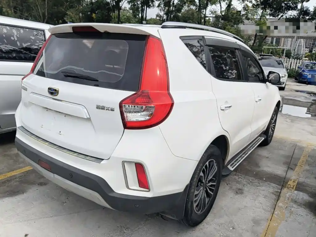 Geely Vision X6 — фото 7