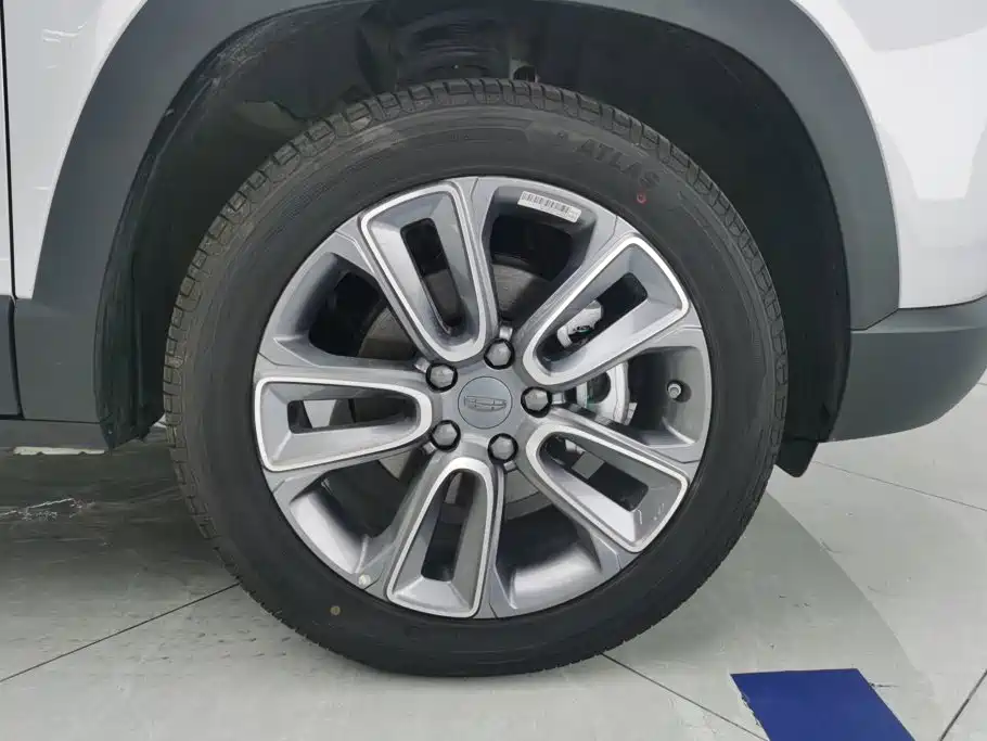 Geely Icon — фото 6