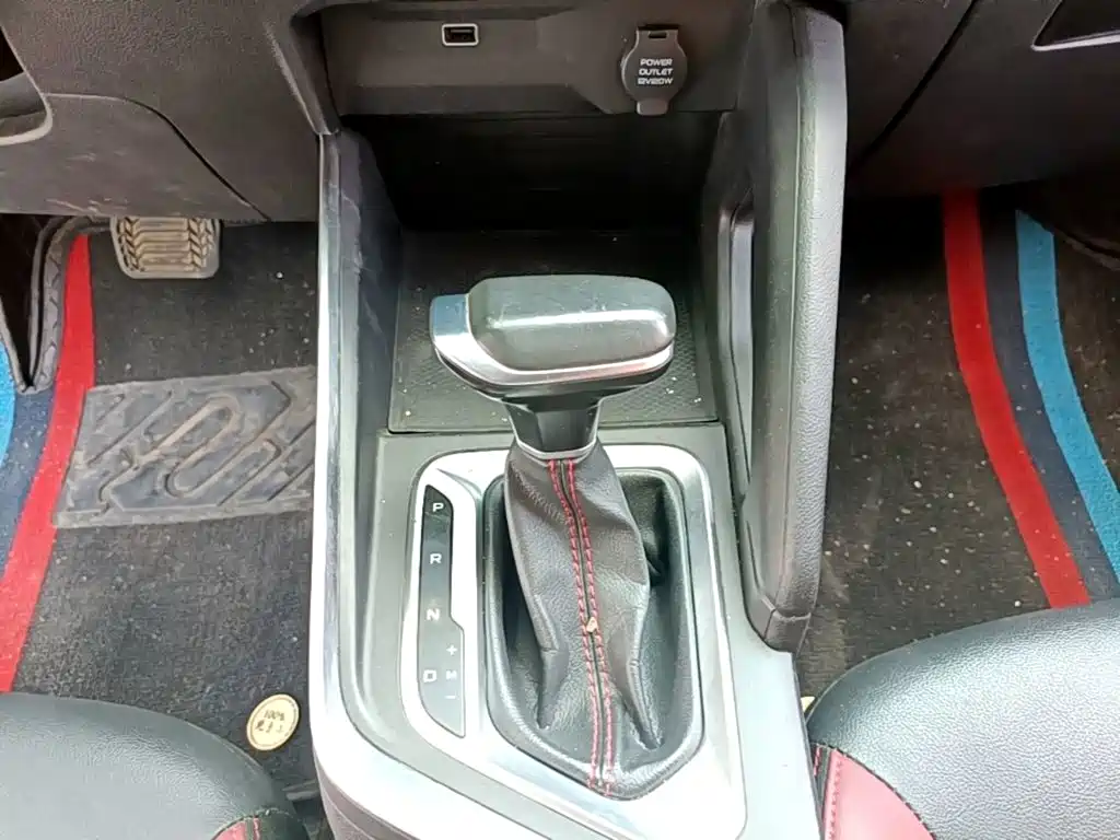 Geely Vision X3 — фото 14