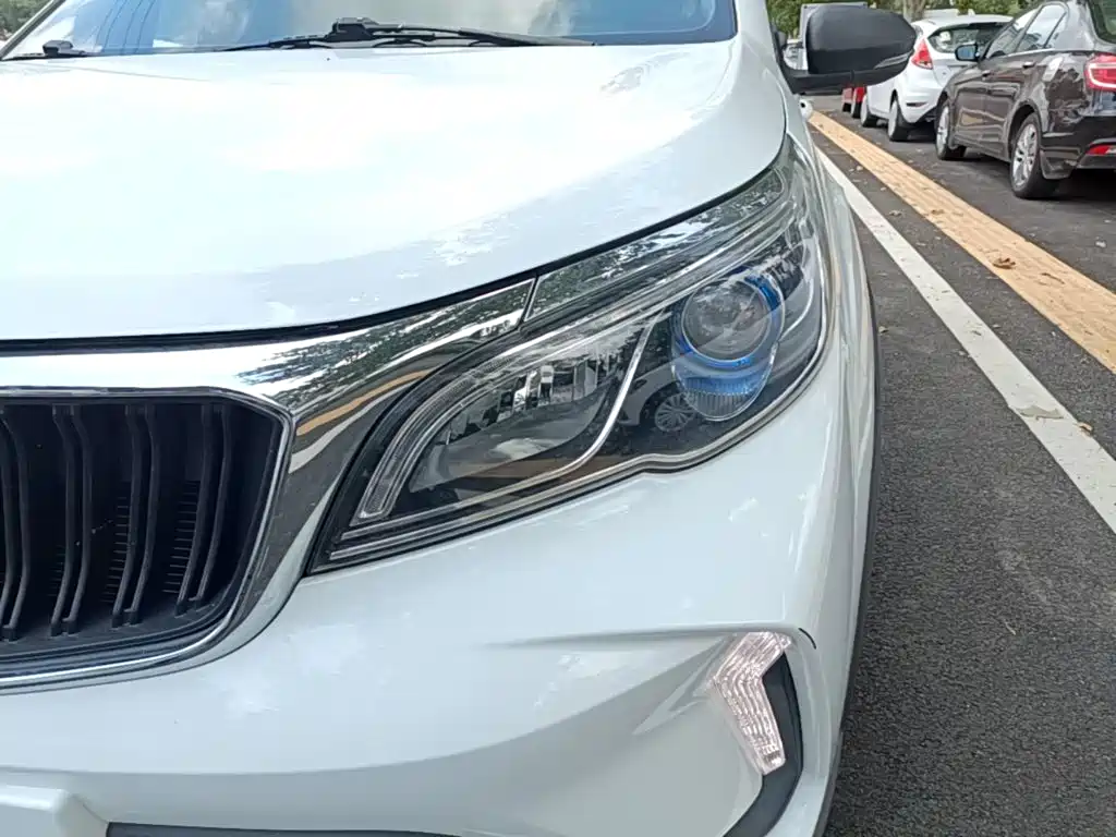 Geely Vision X3 — фото 24