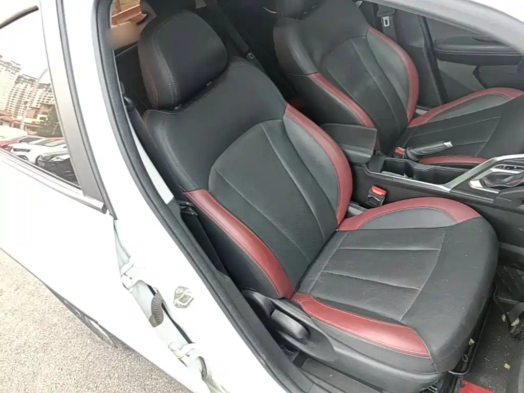 Geely Vision X3 — фото 25
