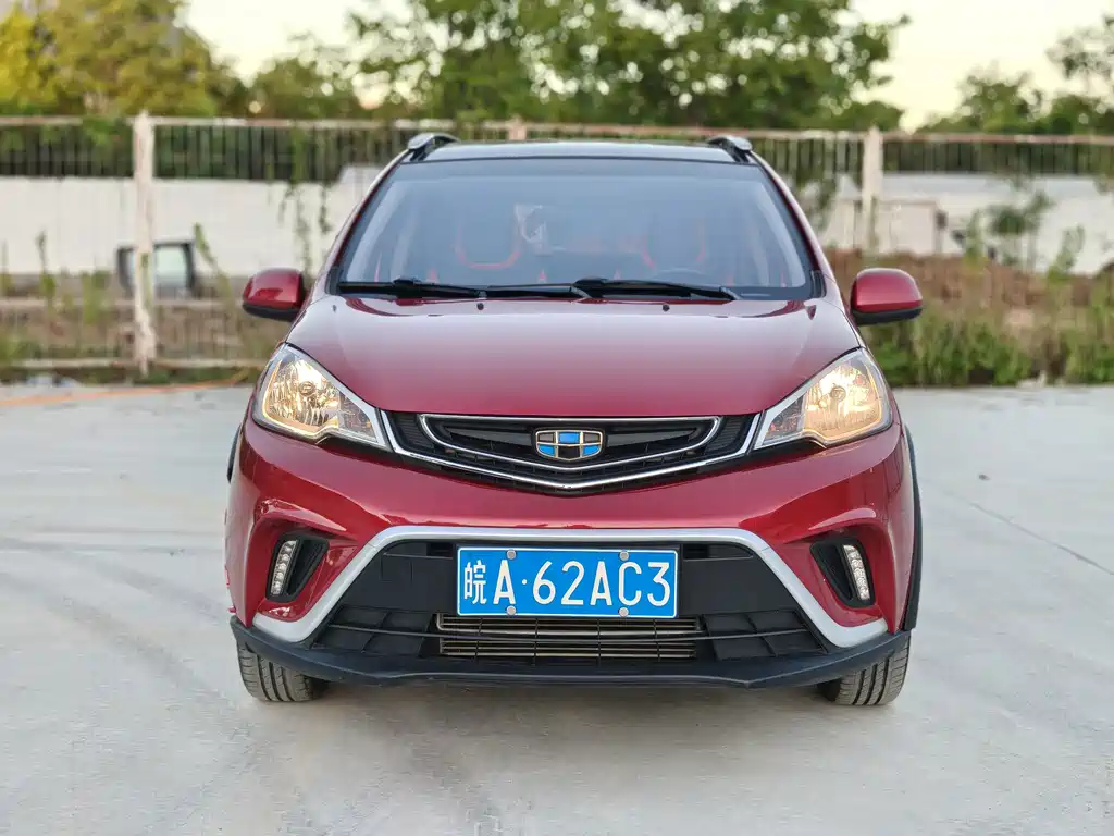 Geely Vision X1 — фото 2
