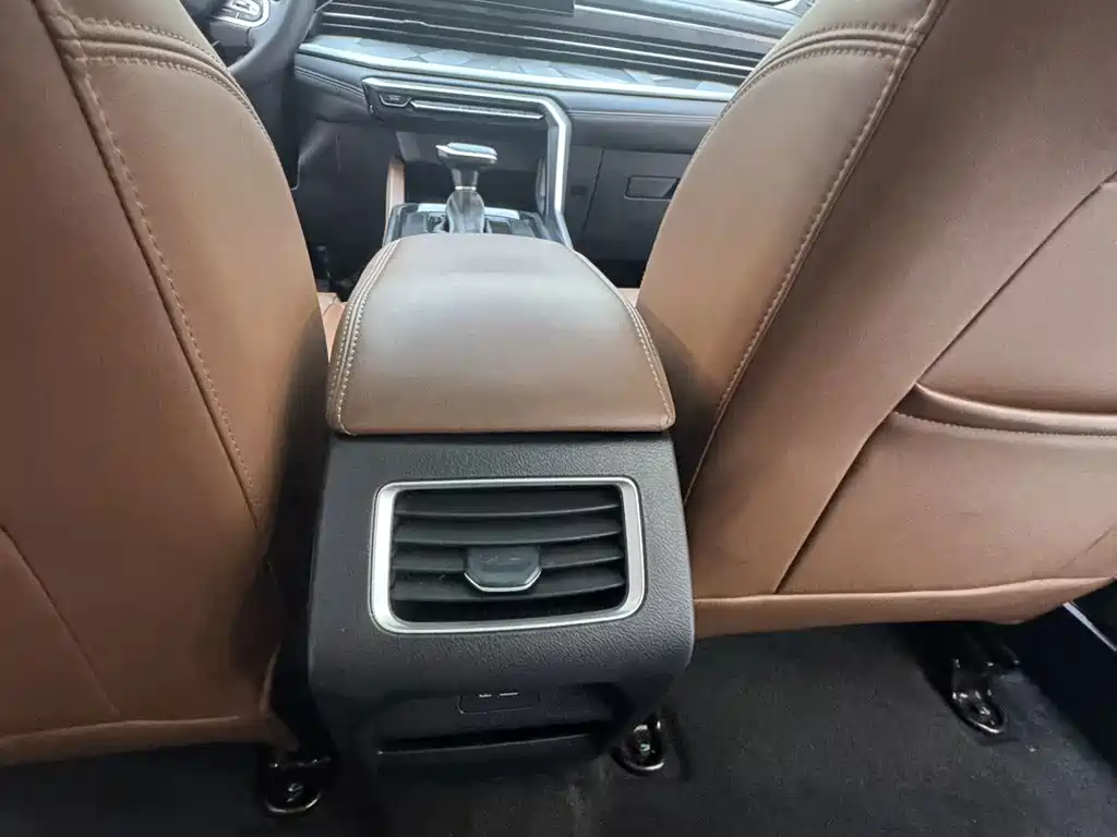 Geely Vision X6 — фото 13