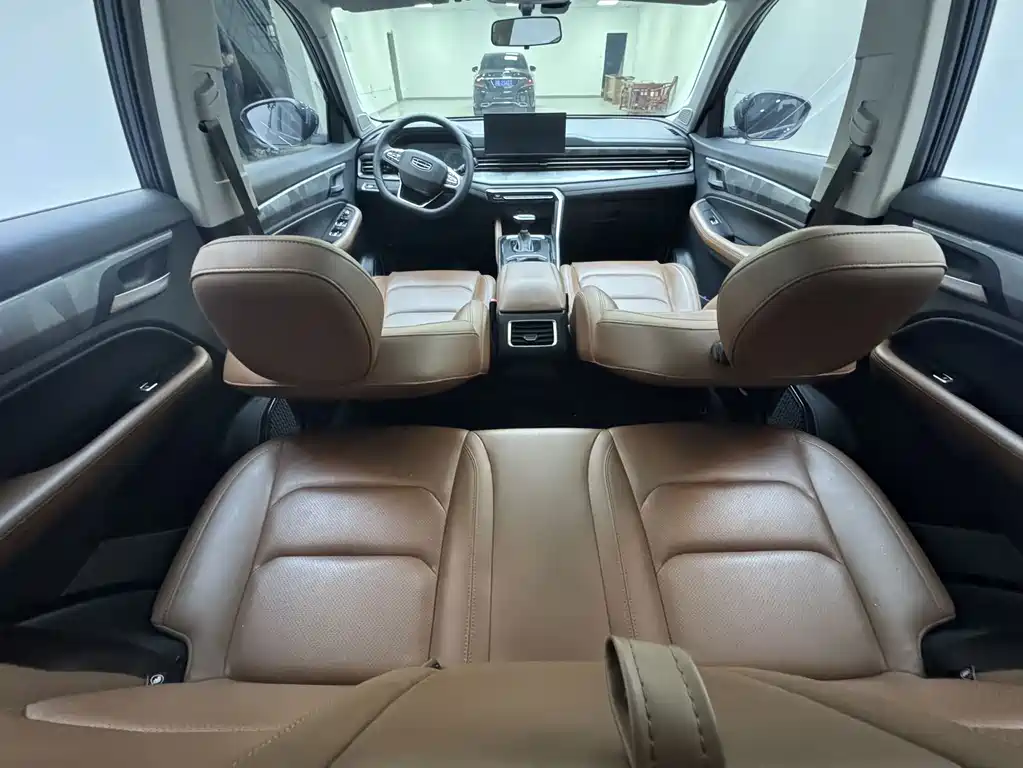 Geely Vision X6 — фото 16