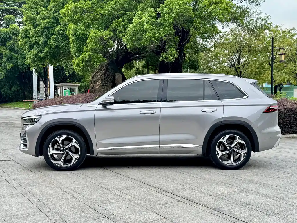 Geely Xingyue L — фото 4