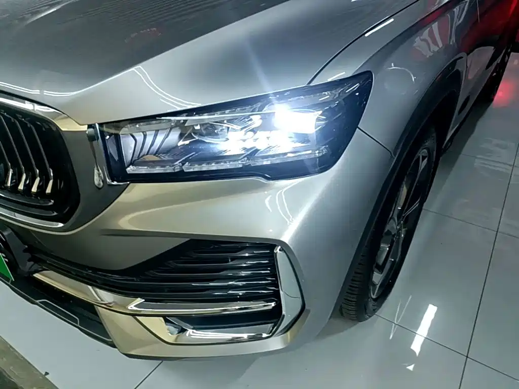 Geely Xingyue L — фото 24