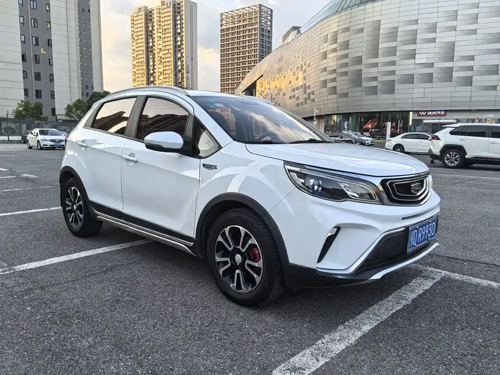 Geely Vision X3 — фото 8