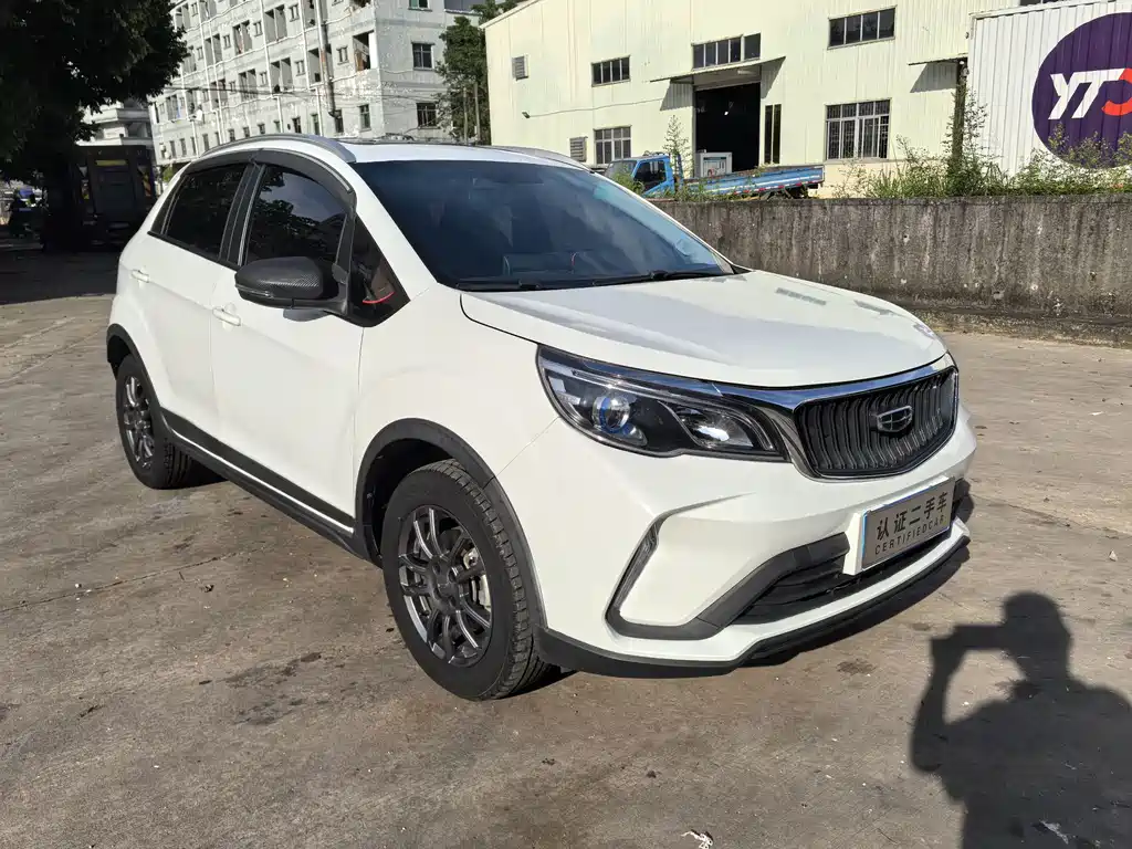 Geely Vision X3 — фото 3