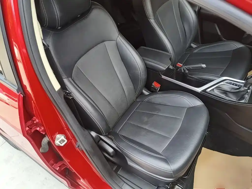Geely Vision X3 — фото 20