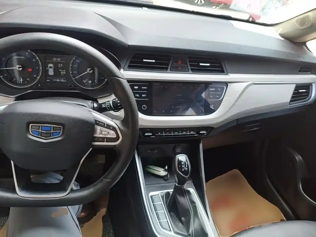 Geely Vision X3 — фото 6