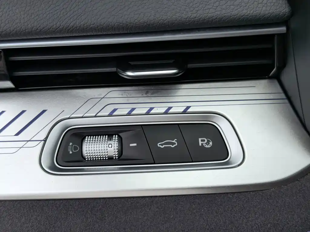 Geely Xingrui — фото 14