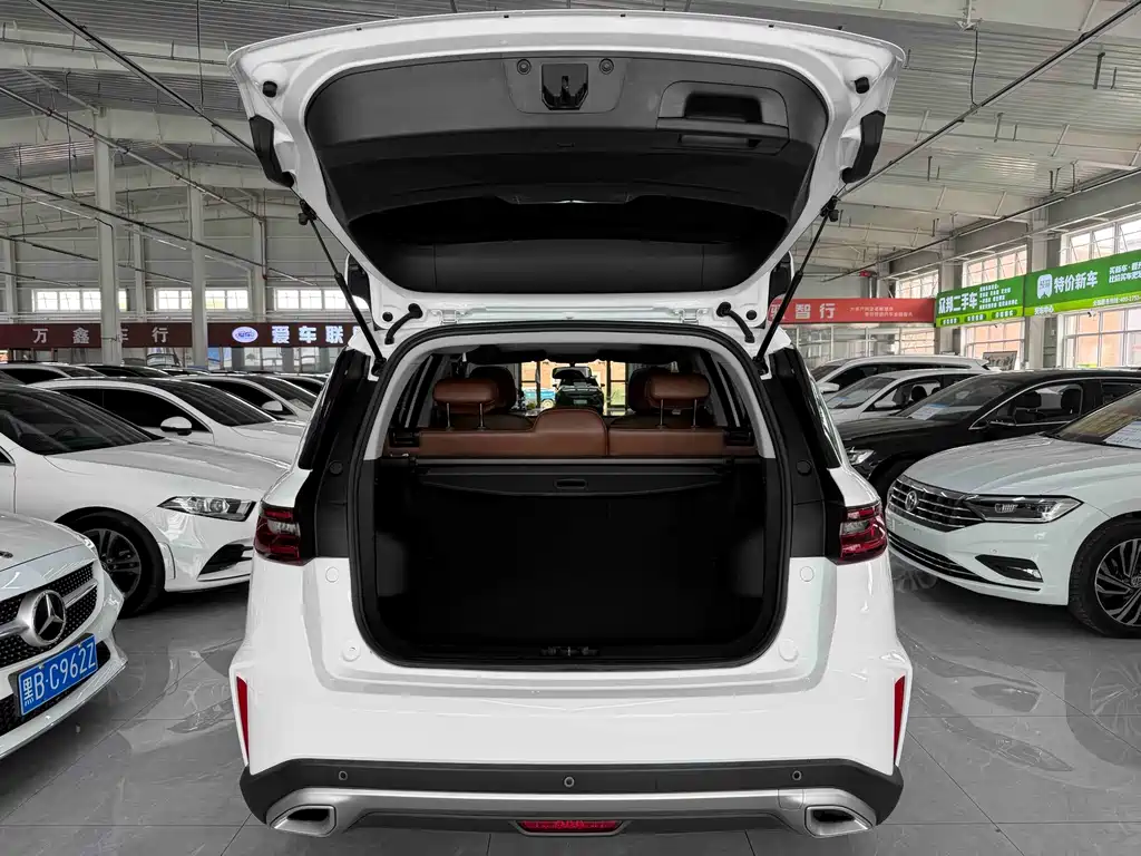 Geely Vision X6 — фото 19