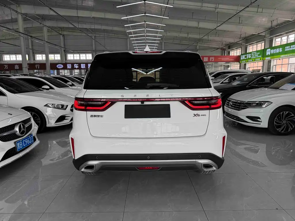 Geely Vision X6 — фото 5