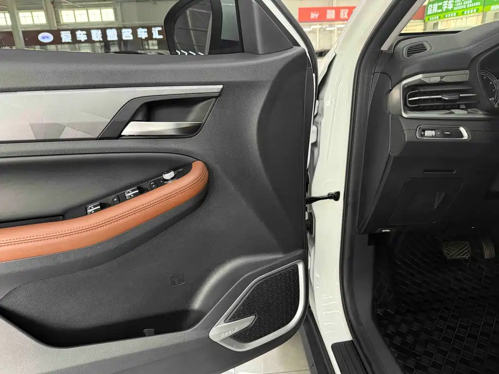Geely Vision X6 — фото 9