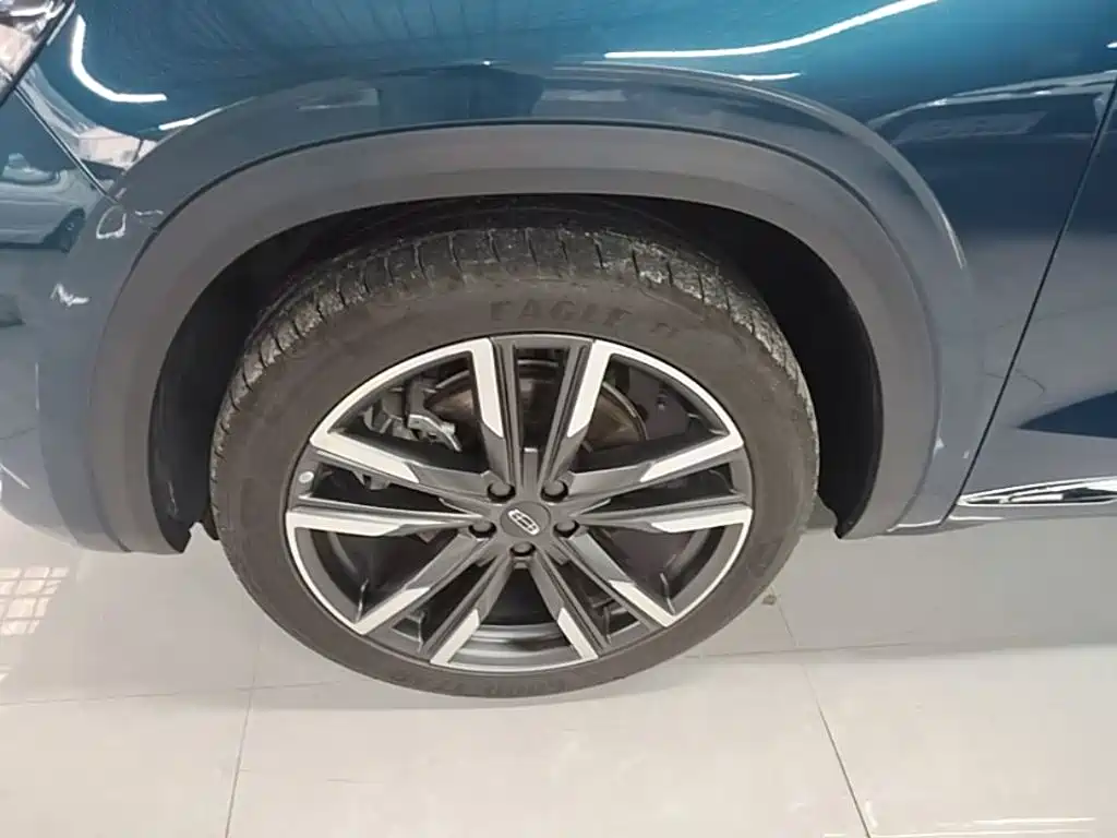 Geely Xingyue L — фото 23