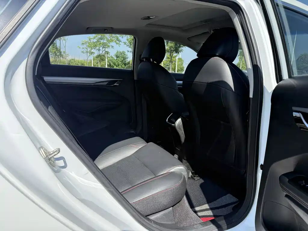 Geely Binrui — фото 9