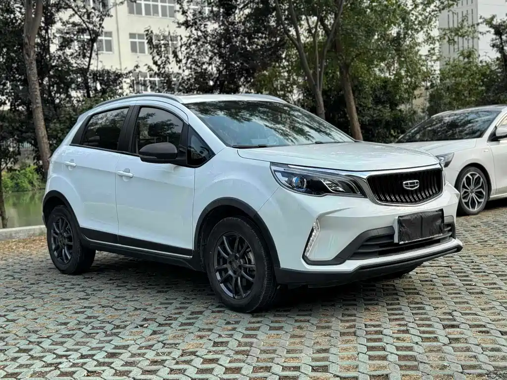 Geely Vision X3 — фото 3