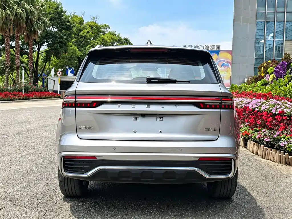 Geely Xingyue L — фото 14