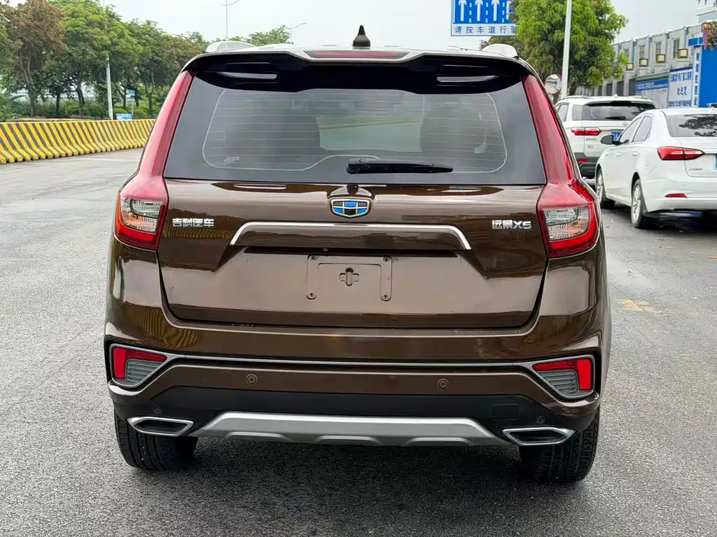 Geely Vision X6 — фото 8