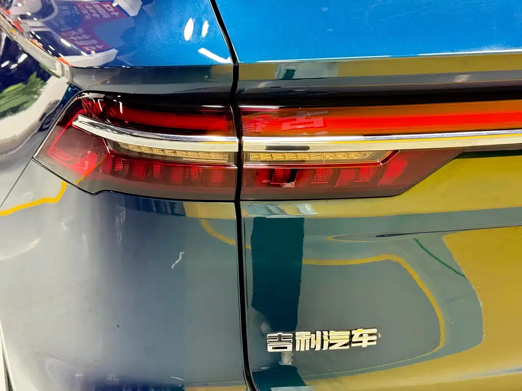 Geely Xingyue L — фото 25