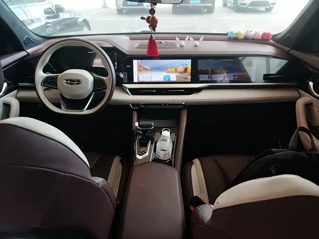 Geely Xingyue L — фото 10